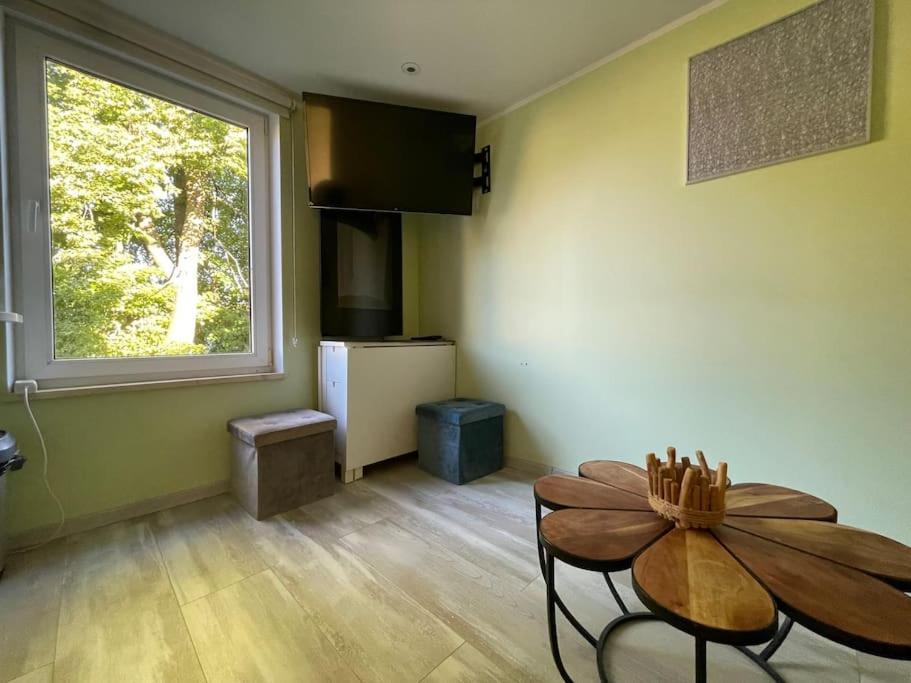 Prime 2Br/Ba Apt Next To Main Station & Olympic Center Liepaja Bagian luar foto
